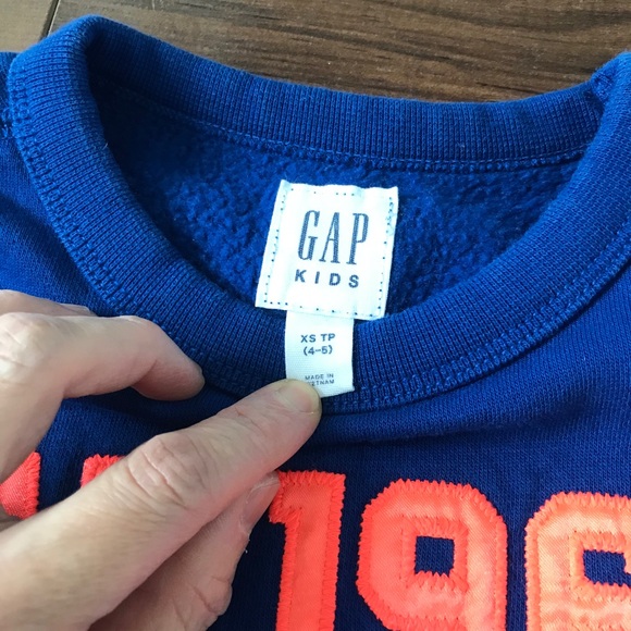 EUC bundle of 2 Gap sweatshirts boys size XS (4/5) - Picture 7 of 9